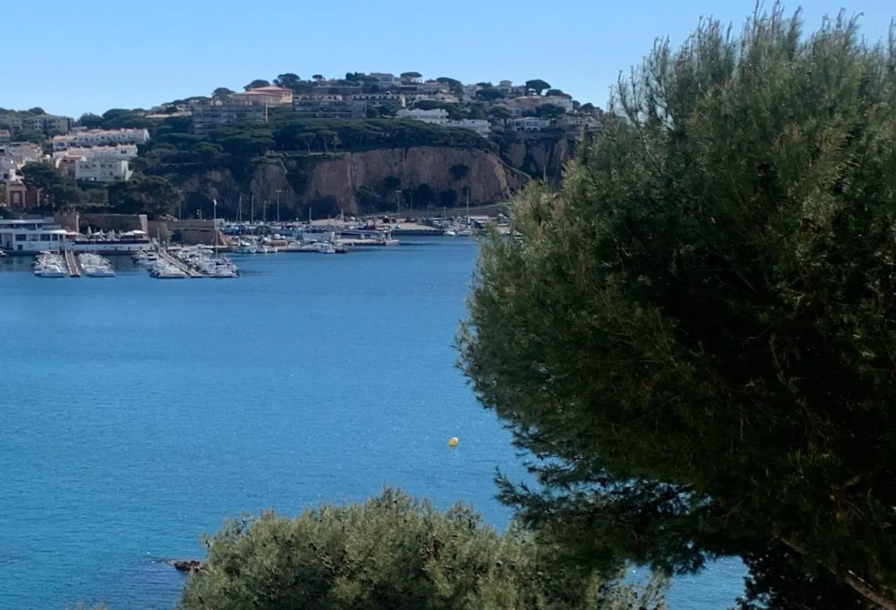 Magnific Apartament A Primera Linia De Mar Sant Feliu de Guixols Spain